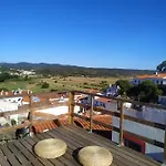 Semesterbostad Casa Pe Do Castelo *
