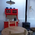 Casa Pe Do Castelo