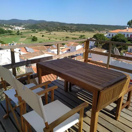 Casa Pe Do Castelo *