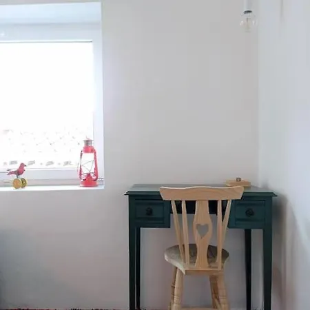 Casa Pe Do Castelo