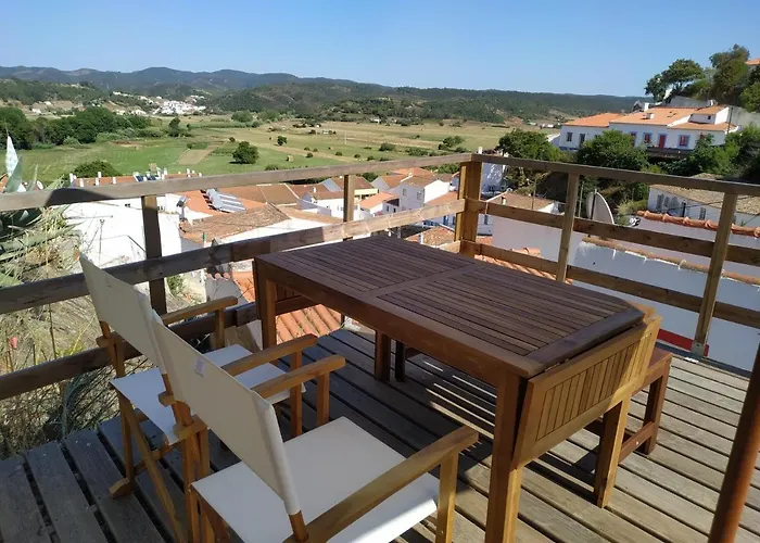 Casa Pe Do Castelo *